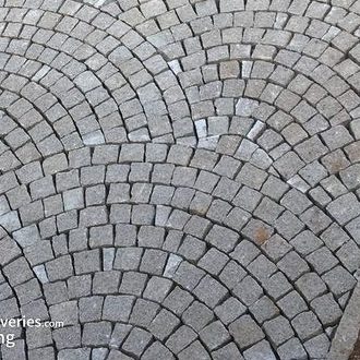 Pose de pavés granit