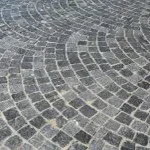 Pose de pavés granit